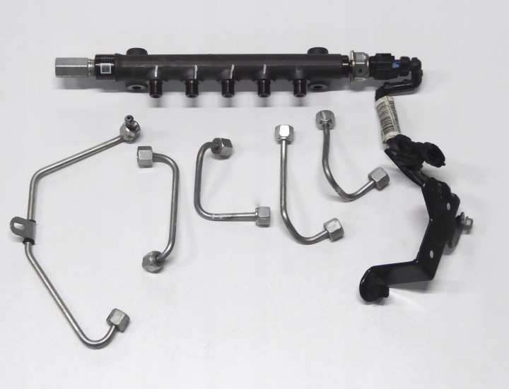 kraftstoffverteiler einspritzleiste rohre OPEL INSIGNIA 1.6 CDTI