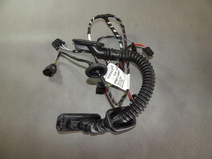 VW TOUAREG bundle door left rear part 7P6971694M
