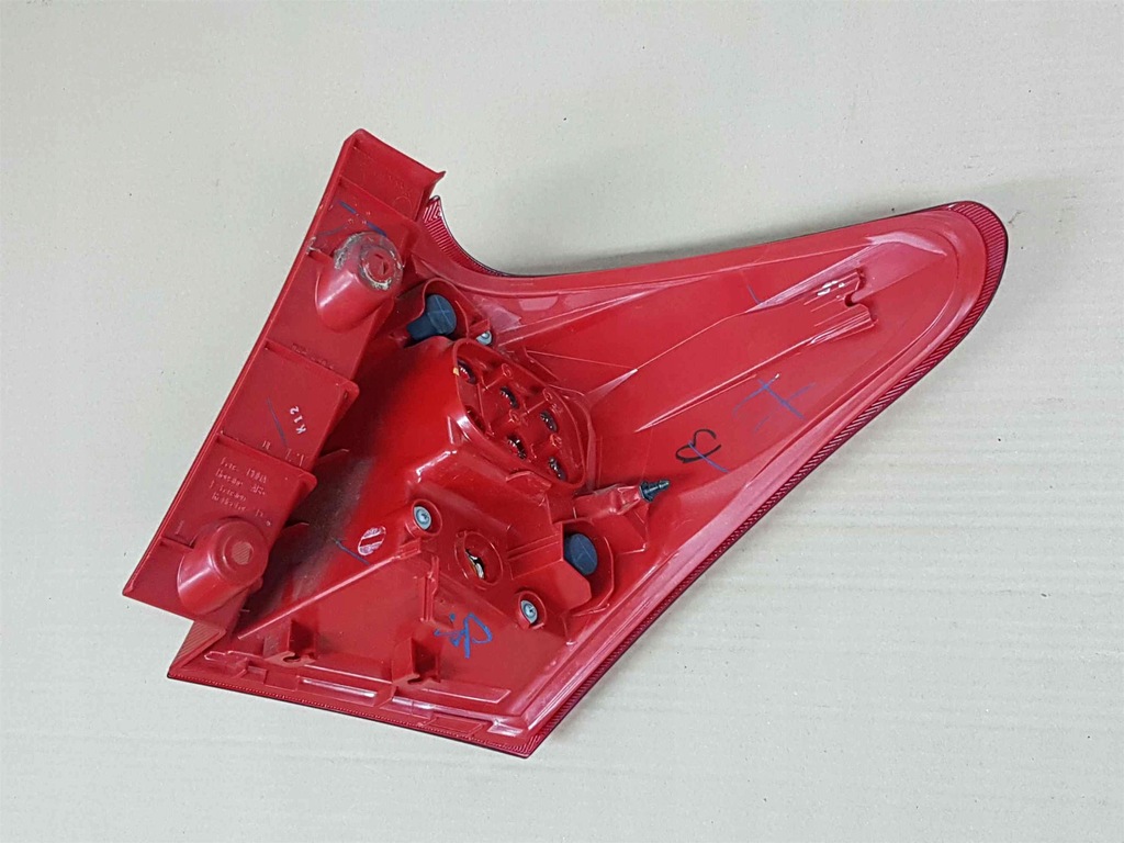 фото №4, Auris ii 12-15 лампа задня задня ліва led світлодіодна hb