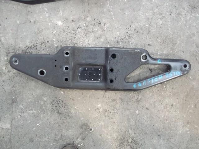 фото №1, Кронштейн подрамник подрамник левый vw crafter 2.5 tdi