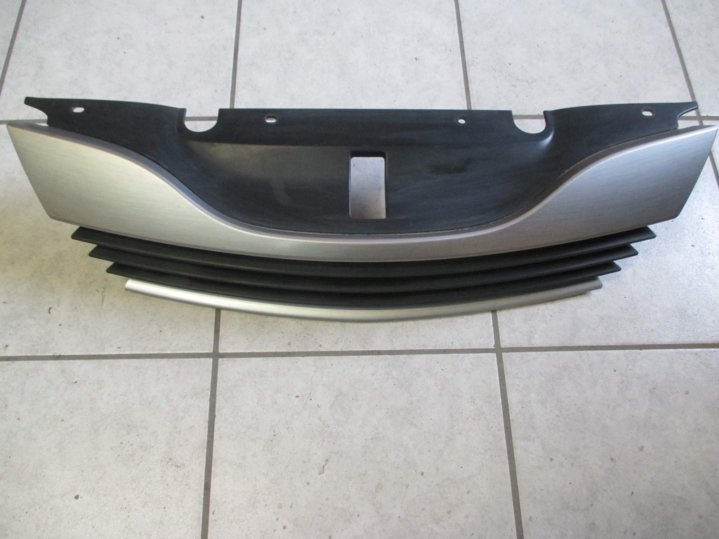 фото №1, Решётка радиатора решётка радиатора renault laguna ii 2001r-