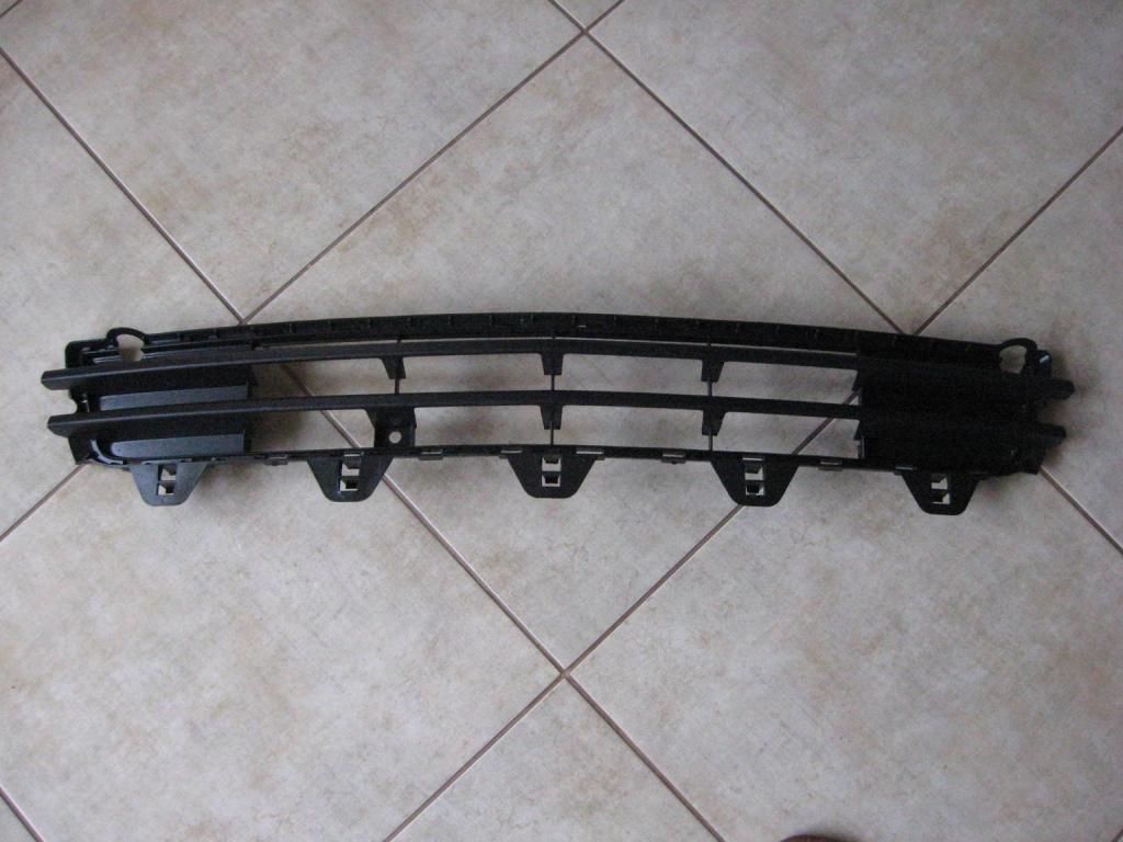 фото №1, Решітка бампера середня - opel meriva !!!