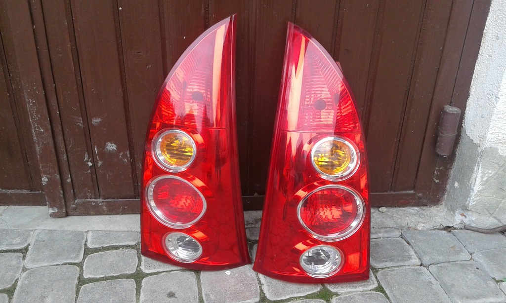 фото №1, Лампа ліва права задня mazda premacy 01-04r lift