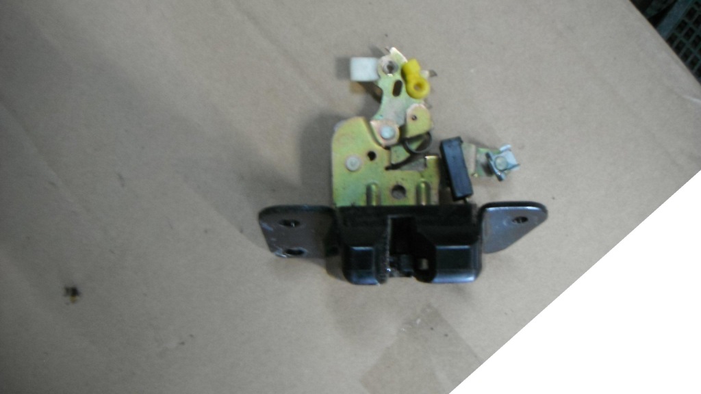 фото №2, Mitsubishi space star 98- замок кришки задній