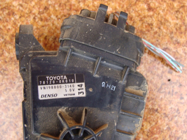 фото №1, Toyota hilux 07r потенціометр газу 3,0d4d