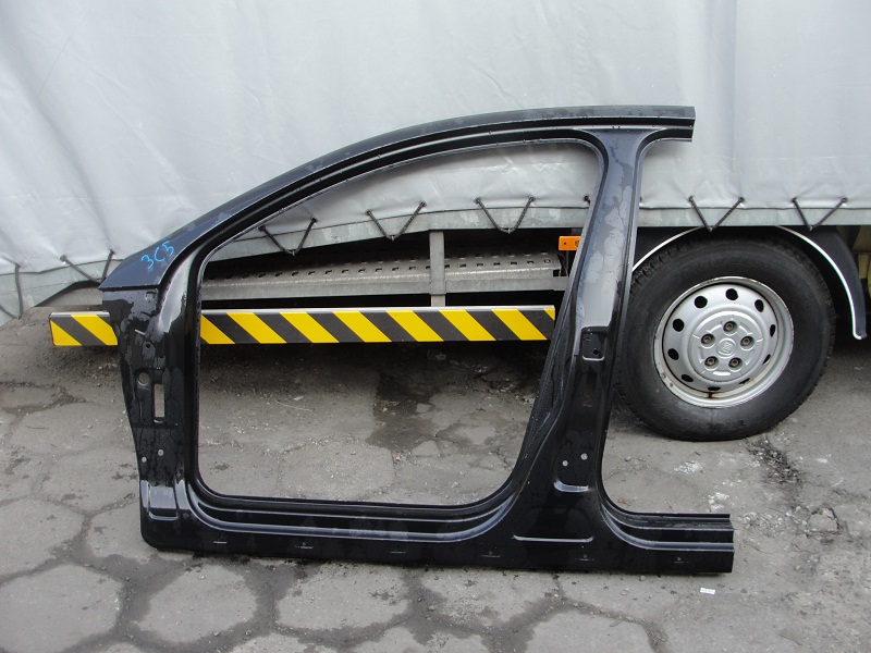 Купить Стойка  левый порог vw passat b6 3c0 3c5 новый седан l
