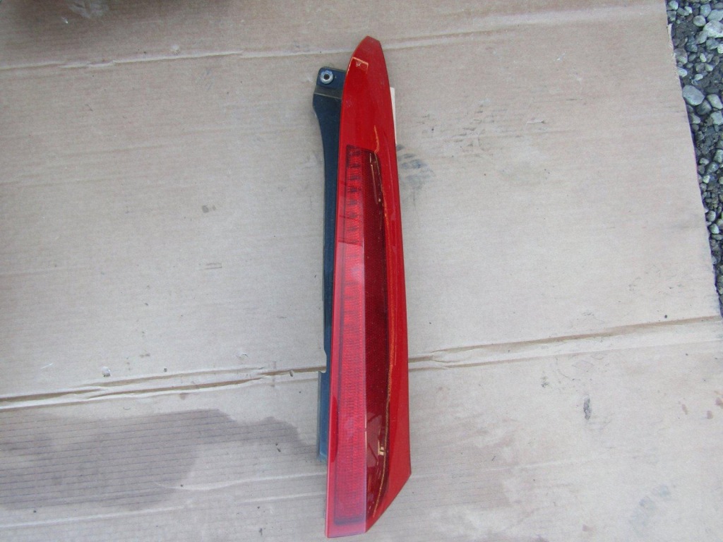 фото №1, Задняя правая лампа volvo xc90 2002-2006 задняя верхний