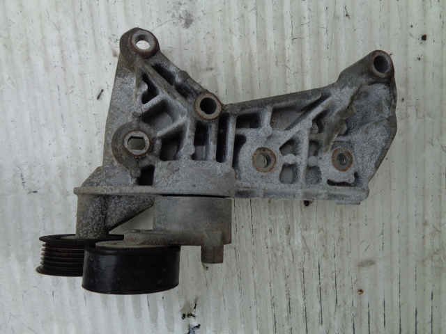 фото №1, ! dacia lodgy 1.5 dci кронштейн кронштейн генератора !