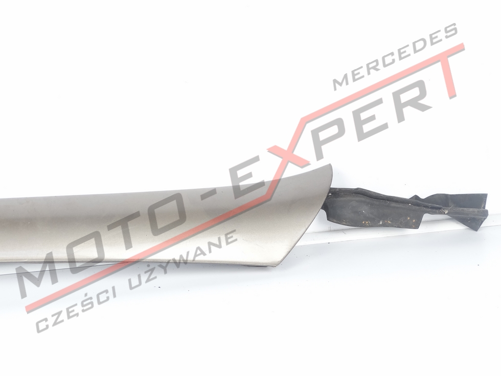 фото №4, Mercedes s w140 молдинг наружная стойка правая 441