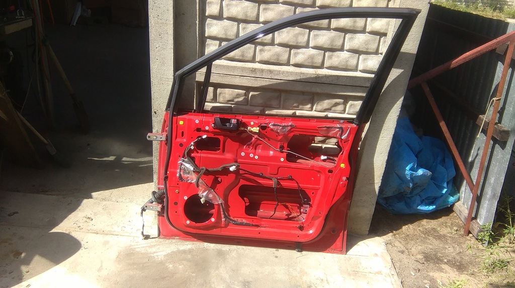 фото №3, Mitsubishi space runner 99-02 двері праве передні