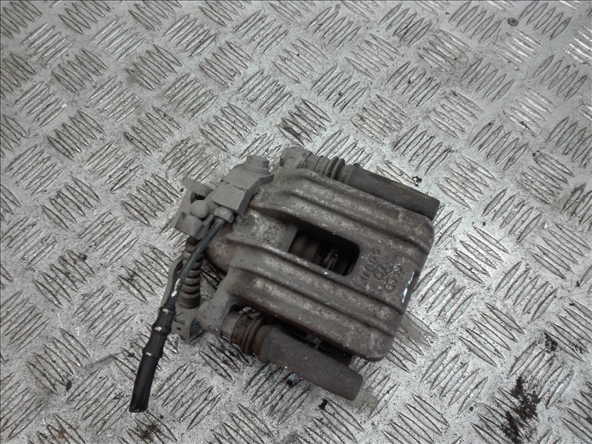 фото №1, Audi tt 8n 1.8t суппорт правый задняя