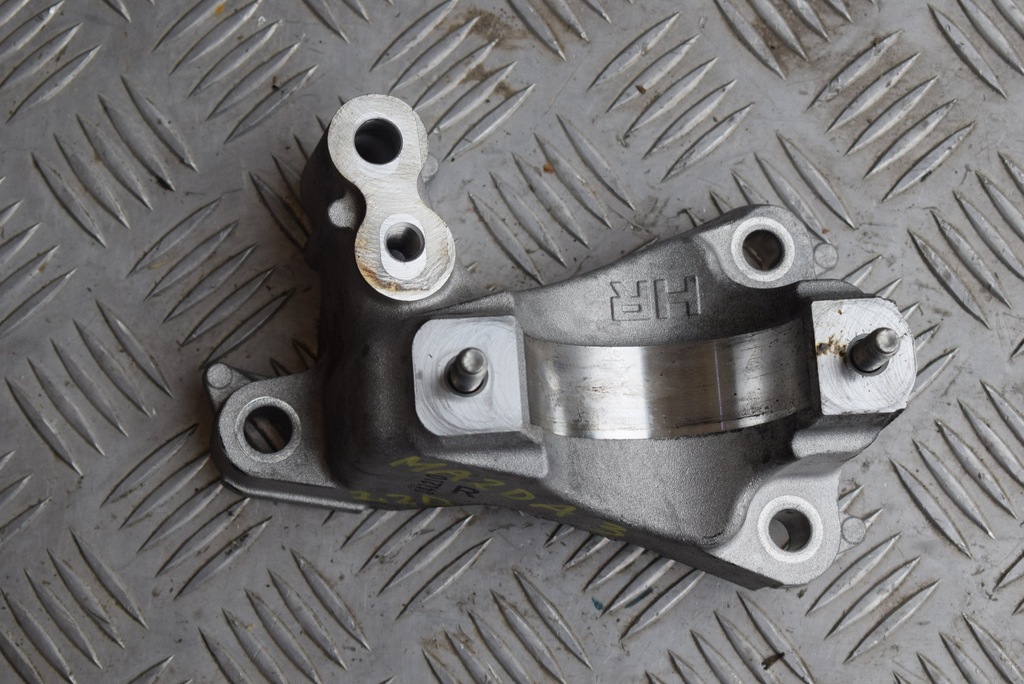 фото №1, Кронштейн опора полуось mazda 3 bm 2015