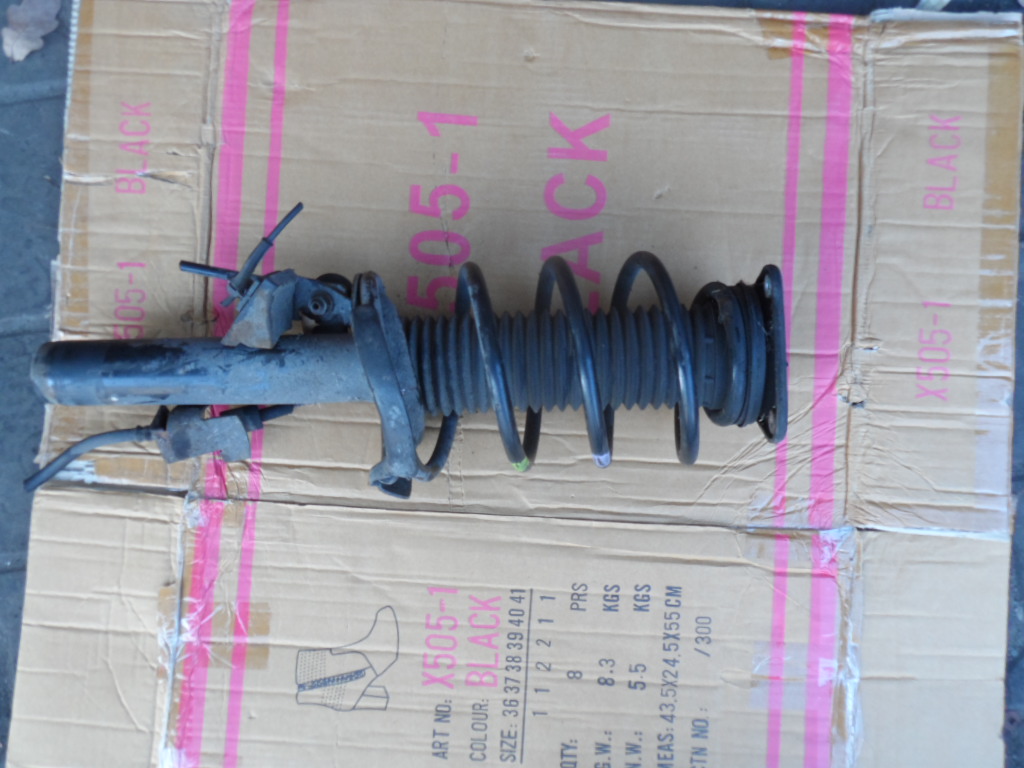 фото №1, Mazda оригінальний номер 51957096 амортизатор