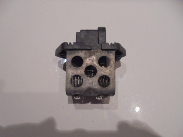 фото №1, Renault резистор резистор вентилятор 7700432632