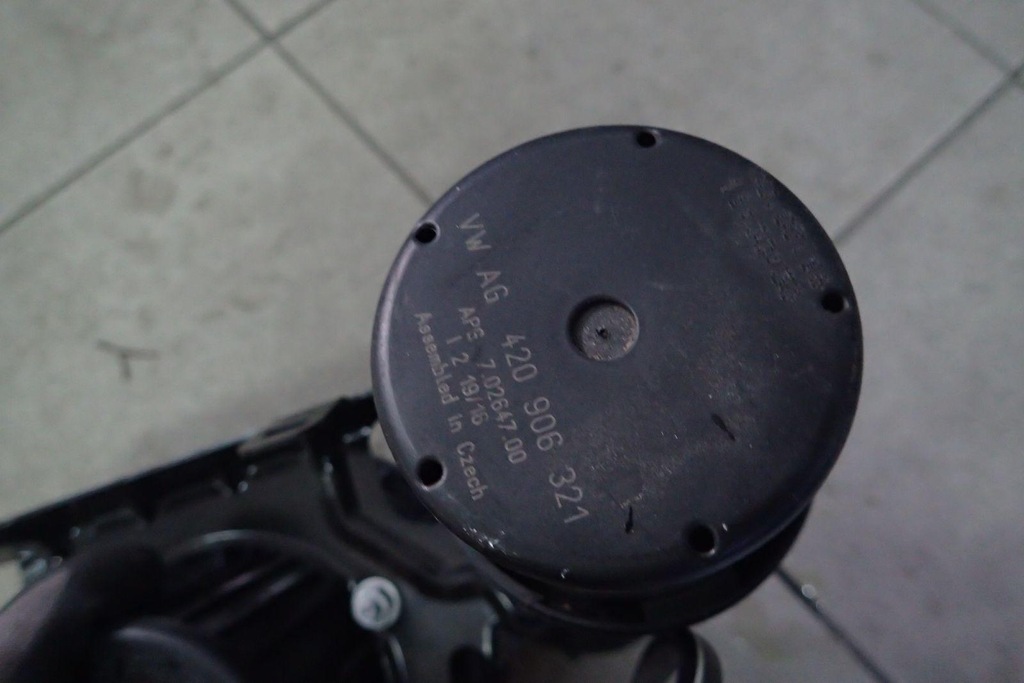 фото №5, Audi r8 4s насос вторичный воздуха 4s0906601