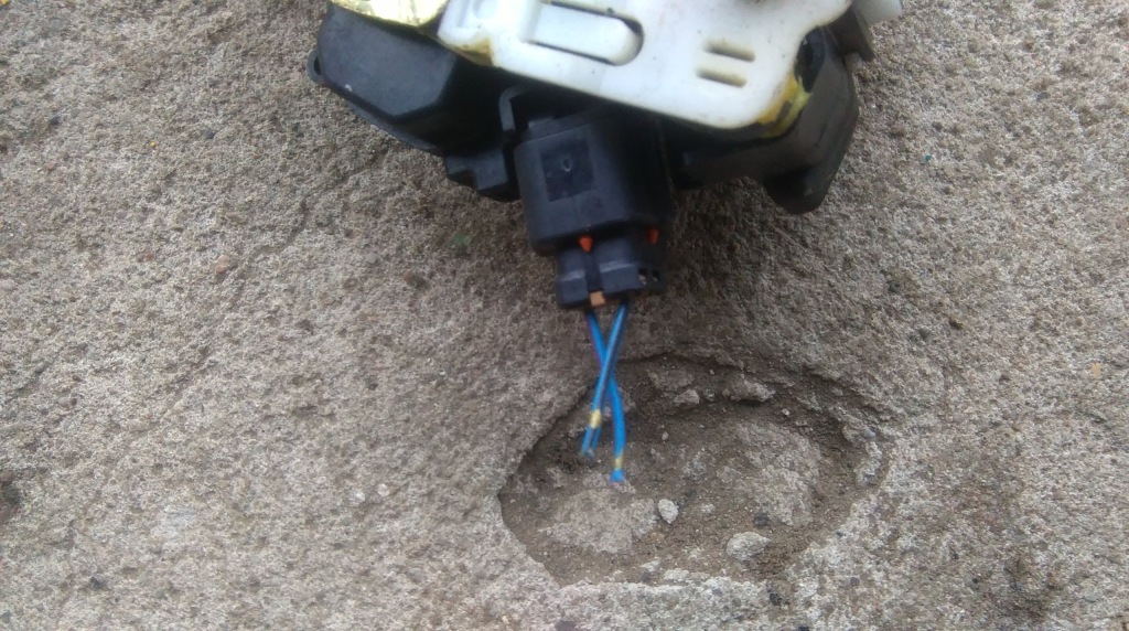 фото №4, Mitsubishi grandis замок дверь правый задняя