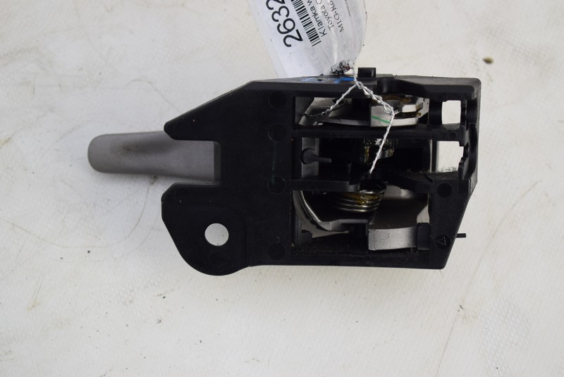 фото №2, Ручка внутренняя левая задняя toyota corolla e15 07r