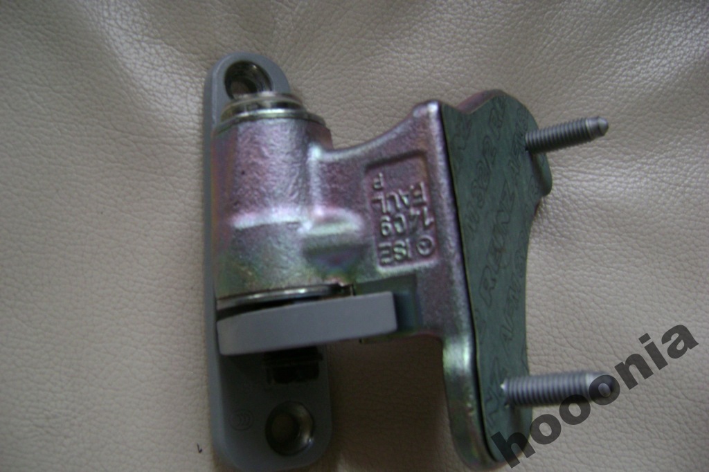 фото №1, Mercedes c klasa w 204 петлі двері l перед wrocł