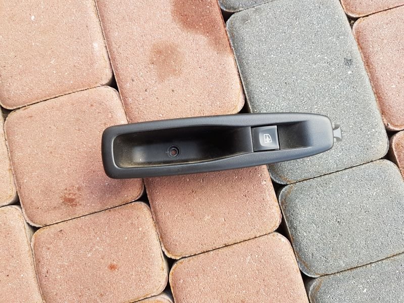 фото №1, Панель управление окон renault captur 829614619r