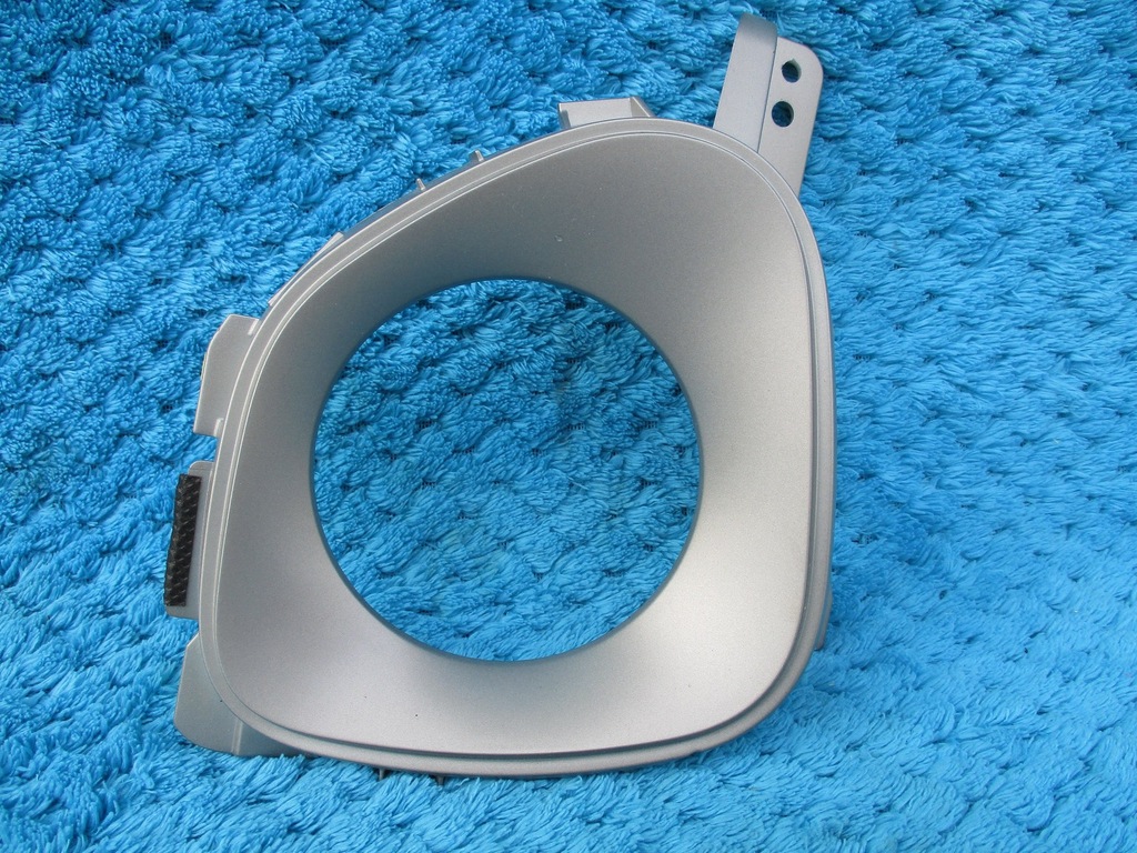 фото №1, Toyota aygo 2014- рамка обдув левая оригинал