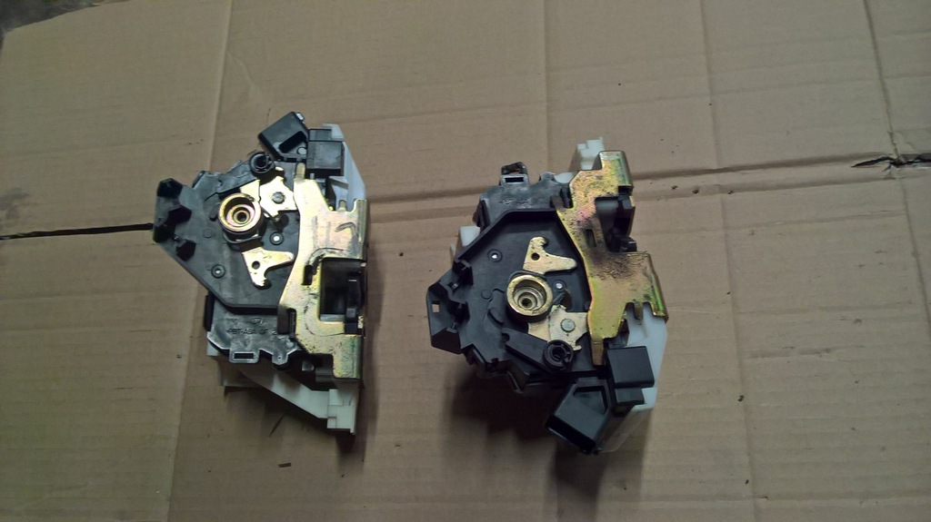 фото №1, Ford mondeo mk3 замок дверь задний -левый-