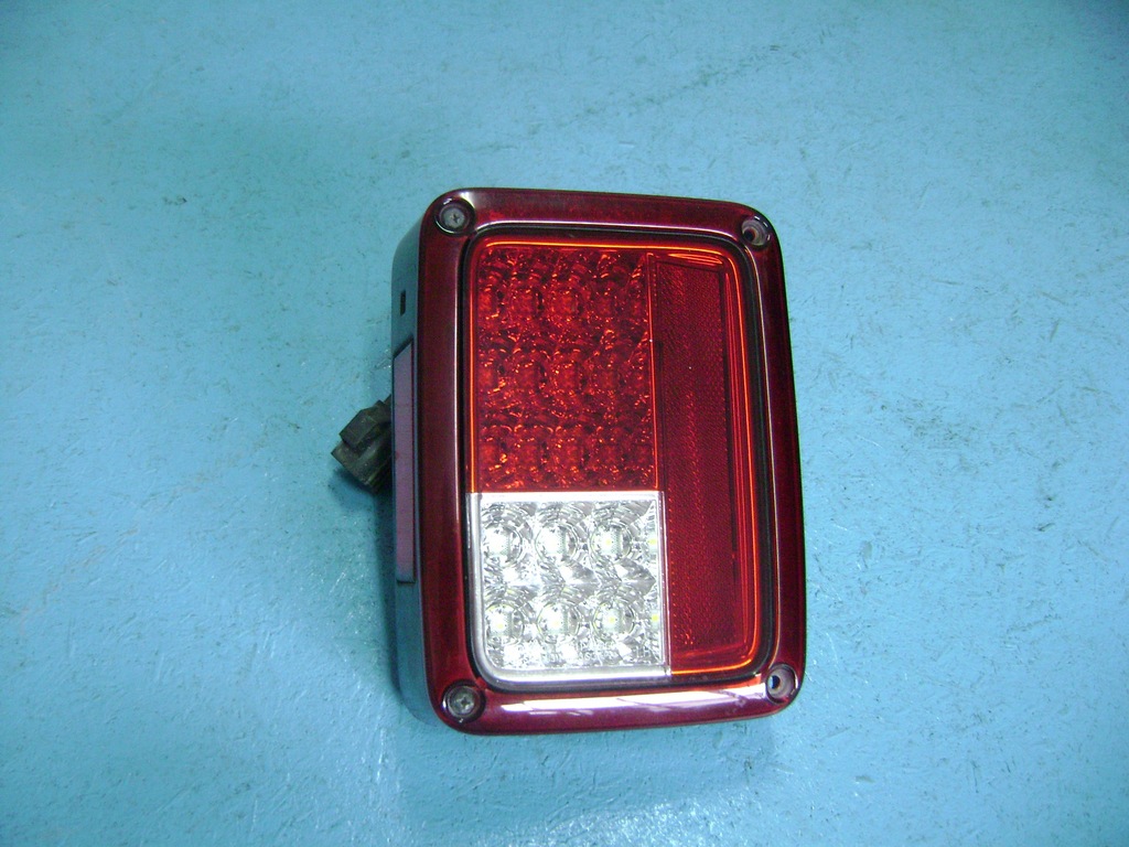 фото №1, Лампа задняя левая jeep wrangler led