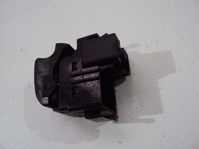 фото №2, Выключатель переключатель окон задняя toyota hilux 2005-