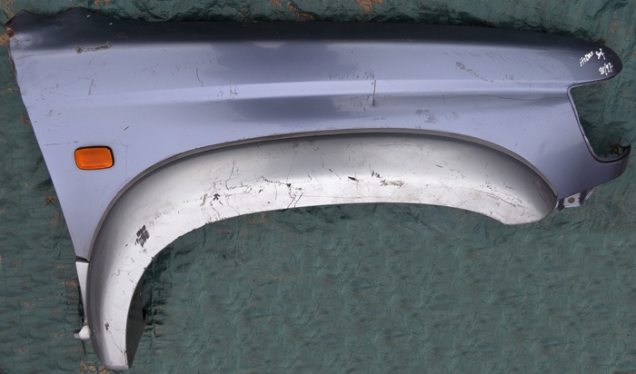 фото №1, Toyota hilux крила правий передній перед bez іржа