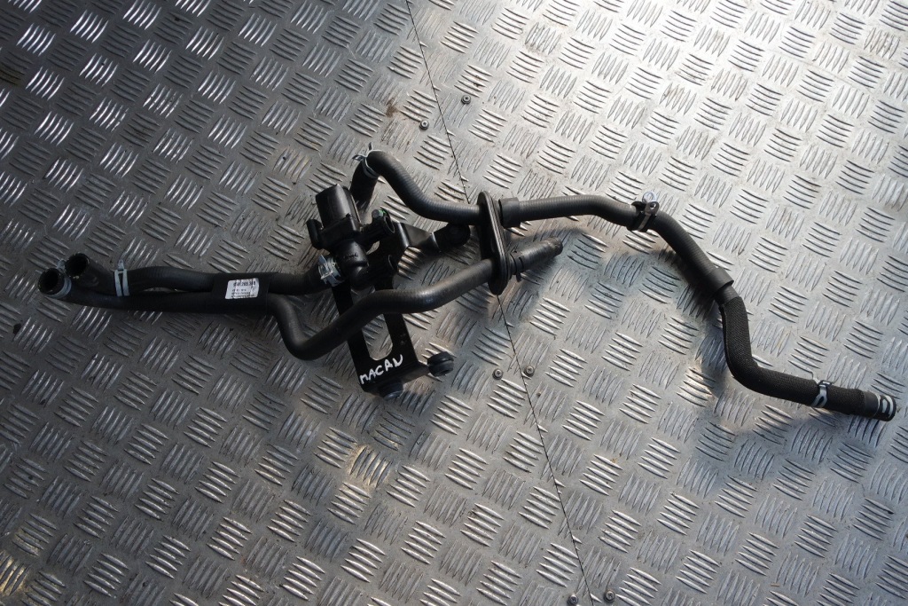 фото №1, Насос wody клапан porsche macan 95b265348