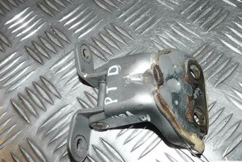 фото №1, Nissan navara d22 97-05 петля дверь правый задняя dół