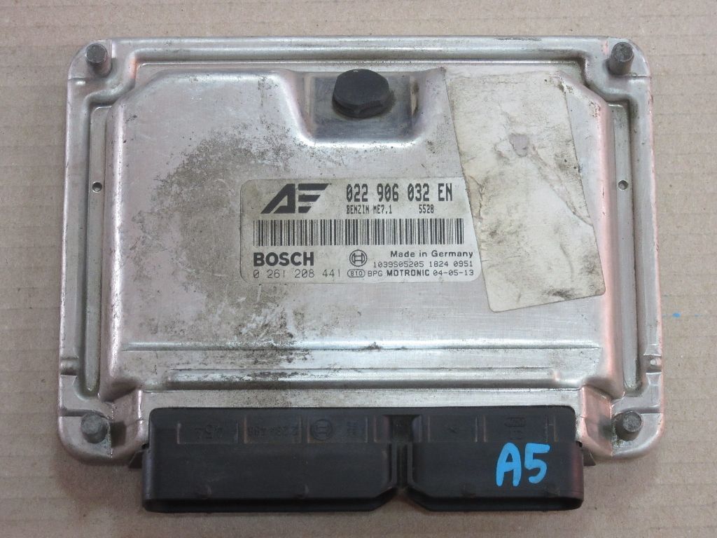 фото №1, Ford бортовий комп'ютер двигуна 022906032en 0261208441