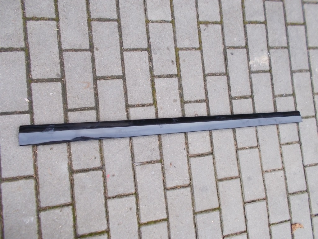 фото №1, Mercedes c klasa w203 молдинг двері права перед