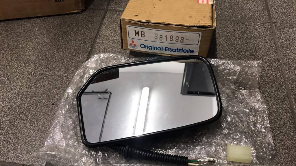 фото №1, Space wagon 85-89 вкладыш зеркало правый новый org