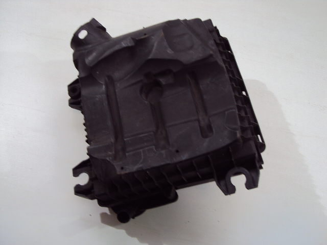 фото №3, Корпус фільтра повітря renault trafic vivaro dci