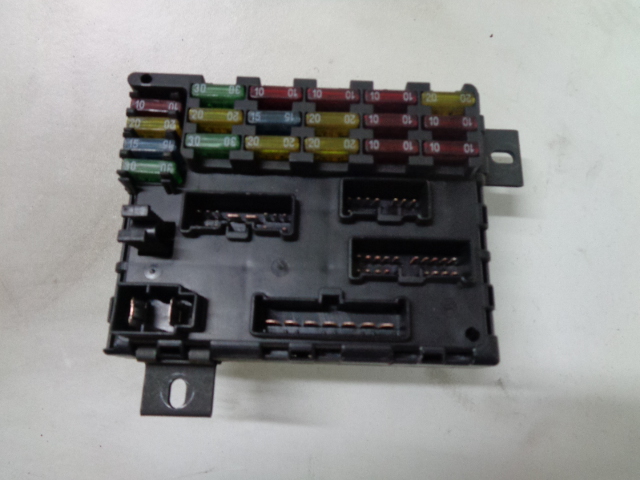 фото №1, ! alfa romeo 156 1.9 jtd коробка предохранителей !