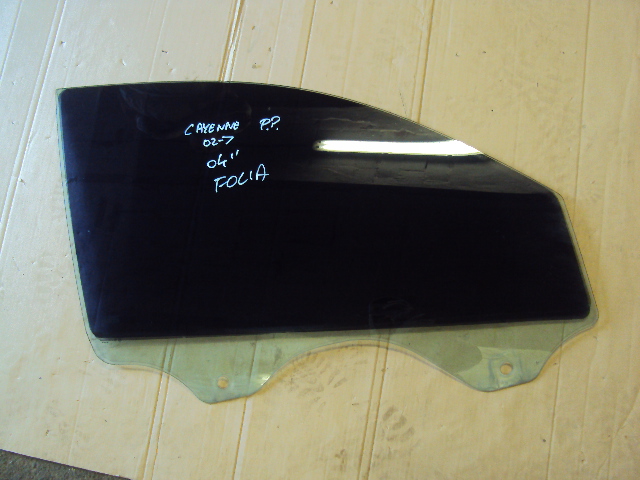 фото №1, Стекло правая передняя porsche cayenne 04r.