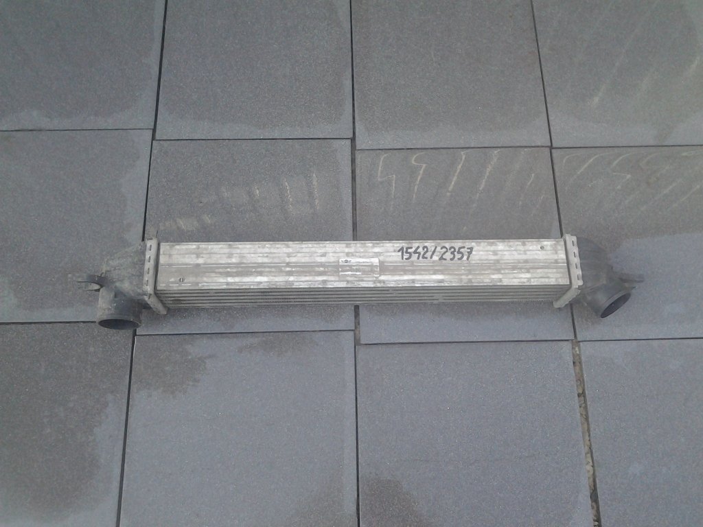 фото №2, Mini cooper r56 r57 r55 радиатор воздуха 06-11