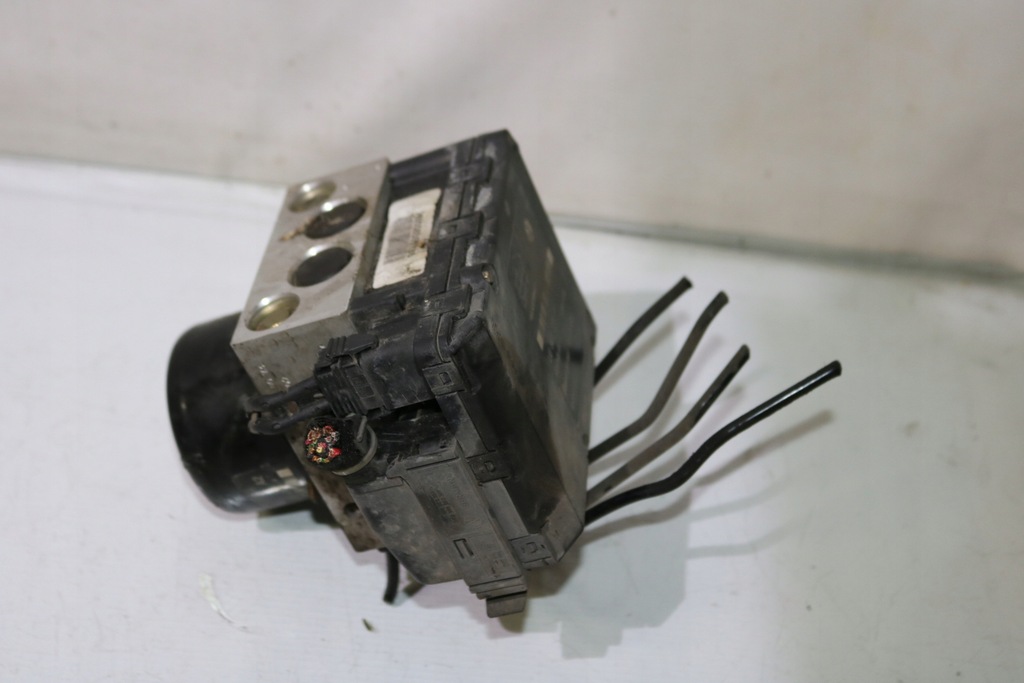 фото №4, Насос abs vw golf iv