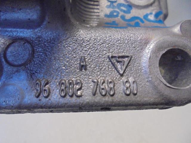 фото №5, Кронштейн опора полуось citroen c3 picasso 1.6 hdi