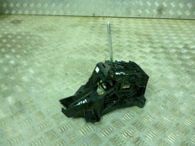 фото №1, Домкрат переключения передач rav4 2013-2015