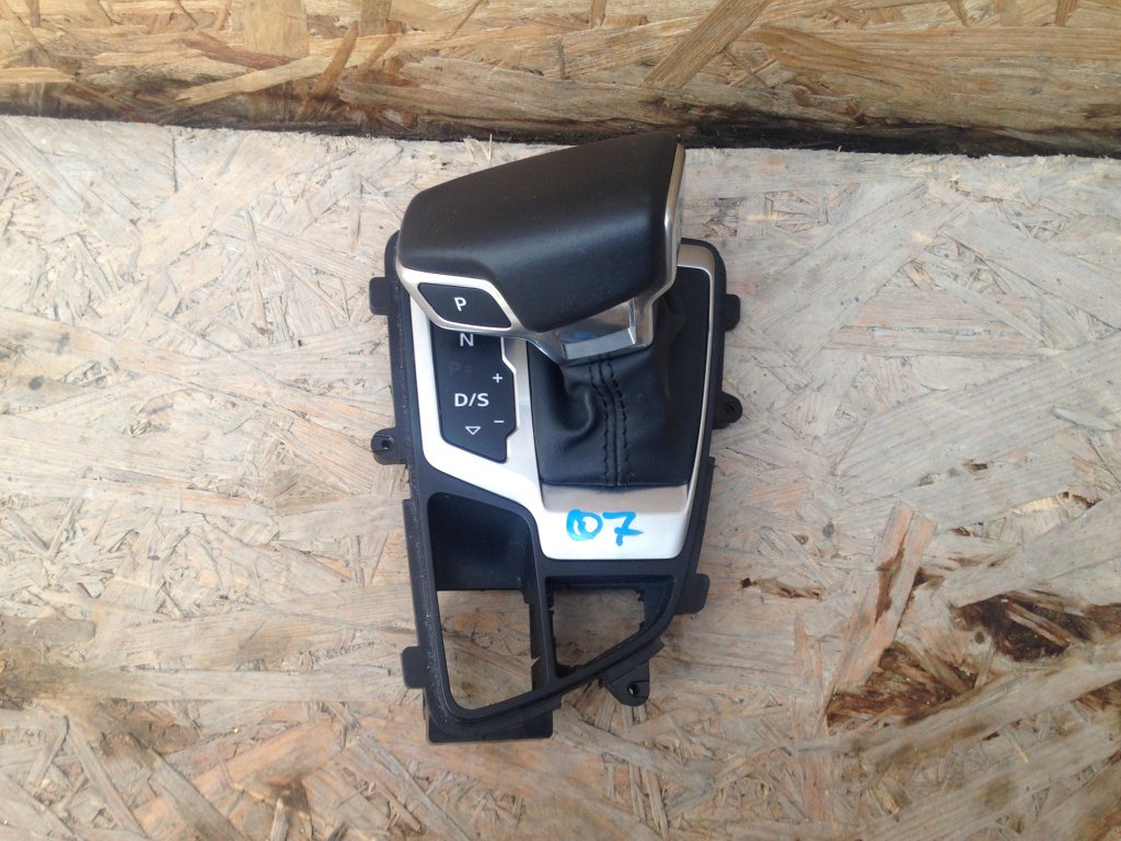 фото №1, Ручка чехол audi q7 4m0