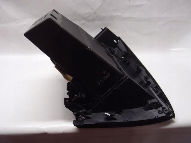 фото №8, Бардачок консолі mazda 3 bl 2011r