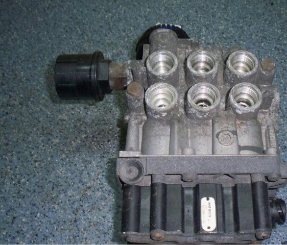 Клапан подушок daf renault 4729051160 5010143098 Ціна