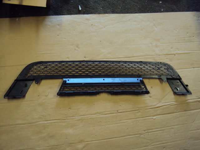 фото №1, Решітка бампера range rover evoque