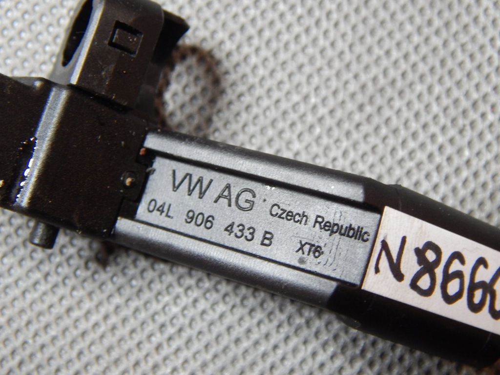 фото №2, Vw golf vii датчик положение вала 04l906433b