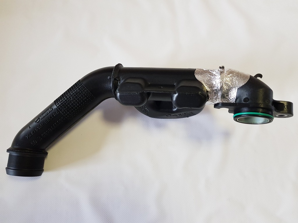 Berlingo partner 1,6hdi шланг турбины 144068 оригинал с Разборки