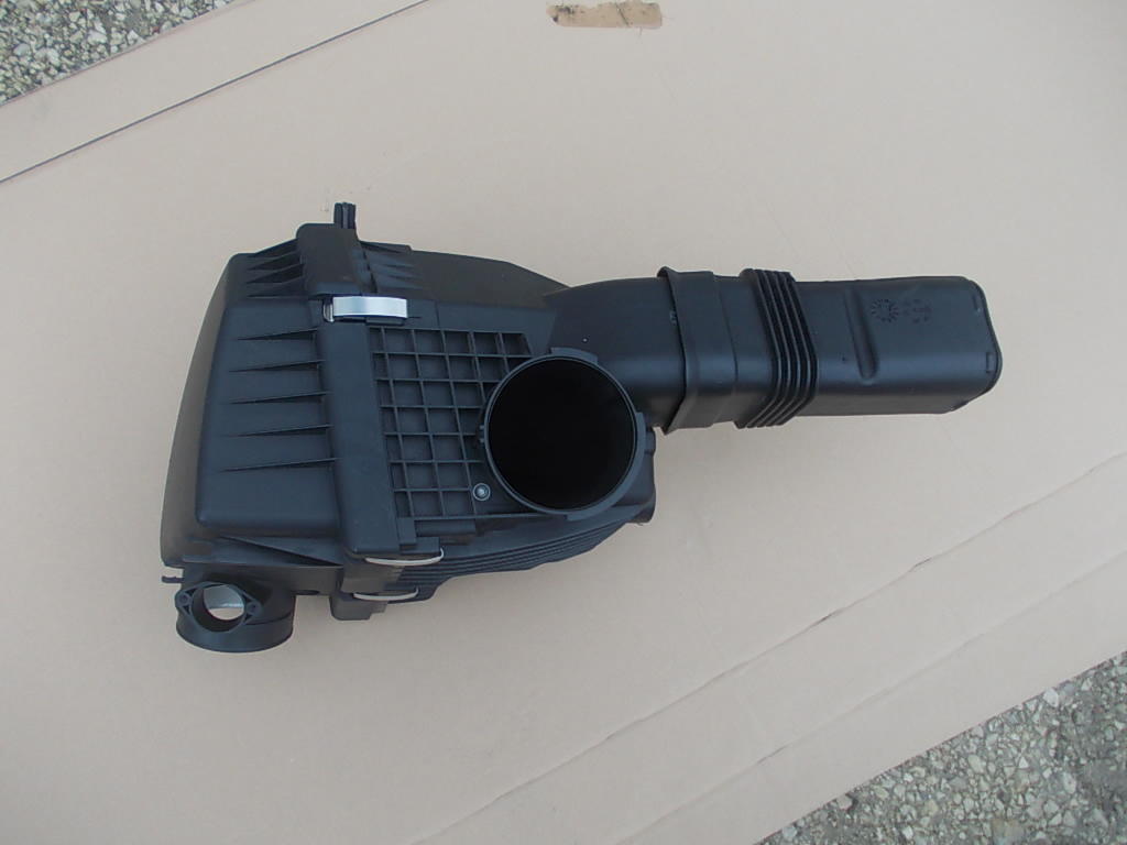 фото №1, Корпус фільтра повітря bmw 5 e60 6 e63