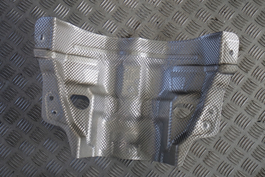 фото №1, Захист теплова audi a6 rs6 4g 4g0521443