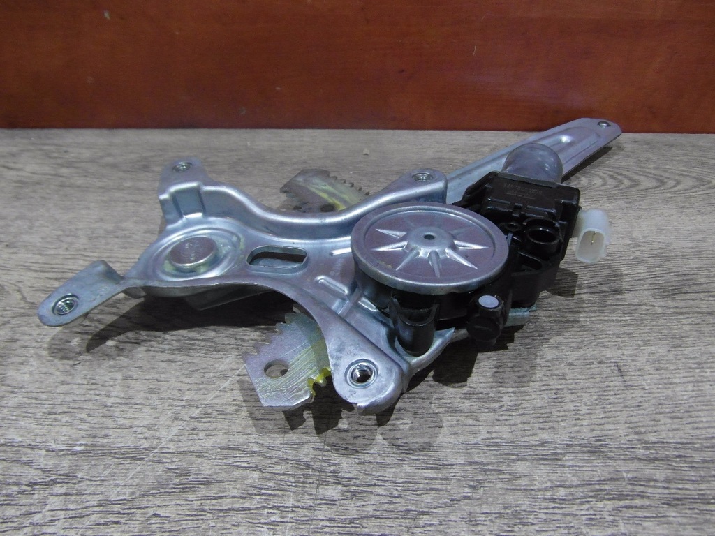 фото №6, Підйомник скло правий задня suzuki vitara iii 16r