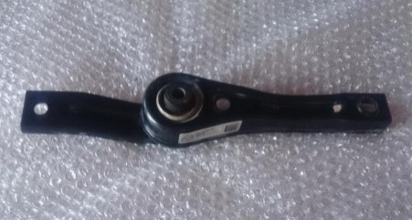 фото №1, Audi a3 s3 кронштейн коробки 5q0199855m